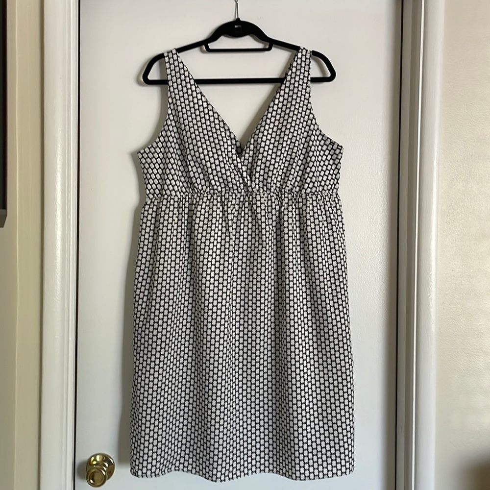 Old  Navy  100% Cotton Black And White Spring / Summer Dress.